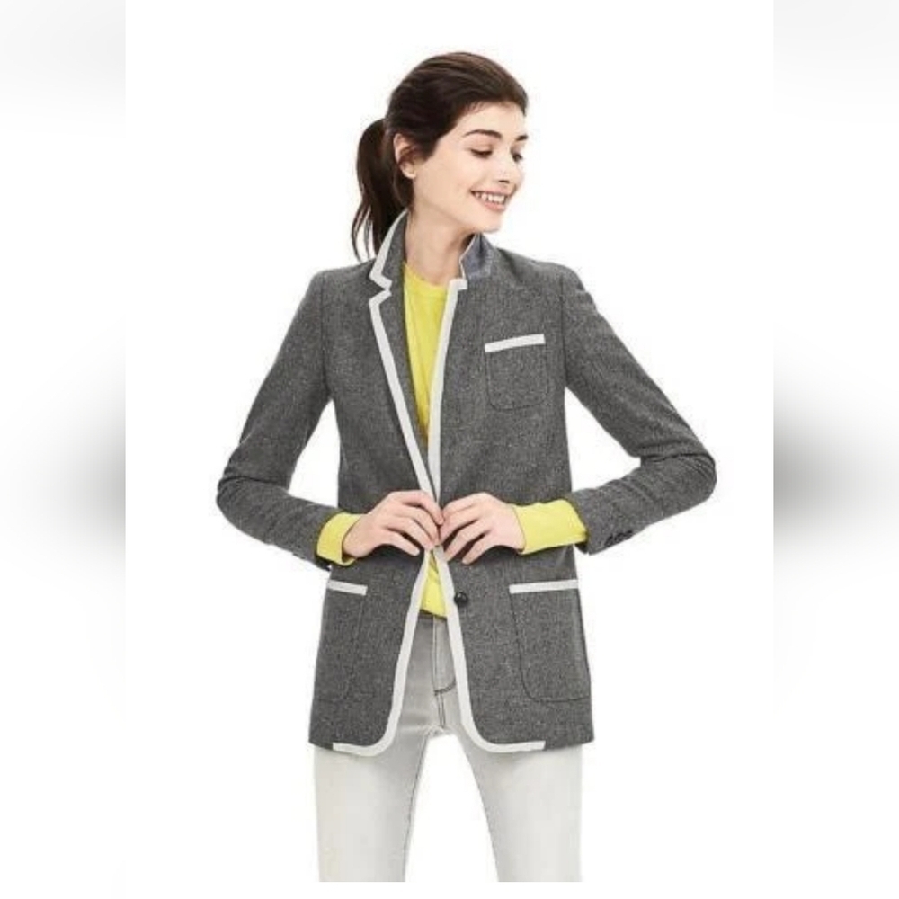Banana Republic Wool Blended Piped Gray Blazer with White Trim Size 2